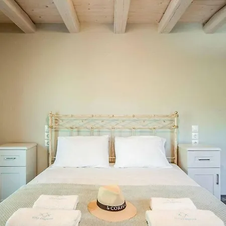 Dias Villa